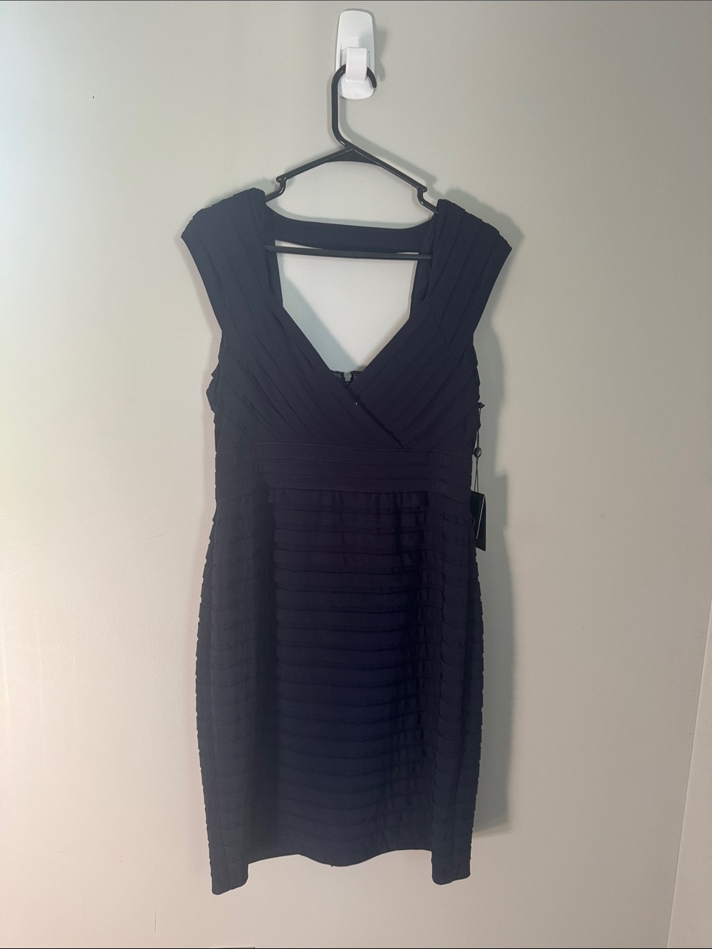 Adrianna Papell Navy V-Neck Cap Sleeve Layered Band Dress
